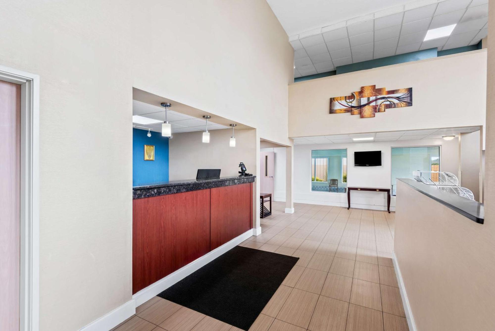 Best Western Airport Inn Moline Esterno foto